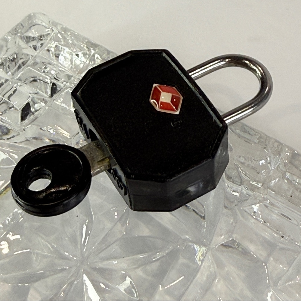 TSA 007 Travel Luggage Lock Compact Black Security Padlock 🔒 - Picture 7 of 12
